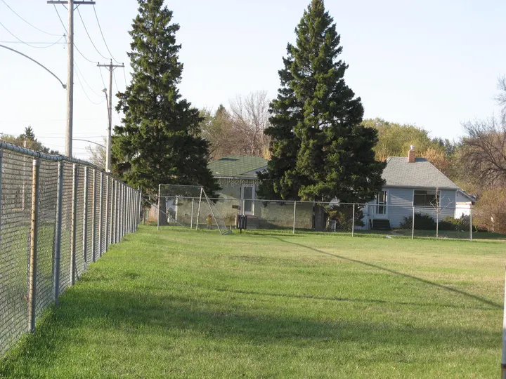 Ground-level photograph of Achs Park from the city park map.
