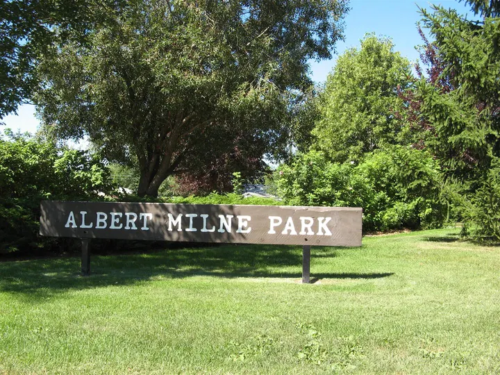Ground-level photograph of Albert Milne Park from the city park map.