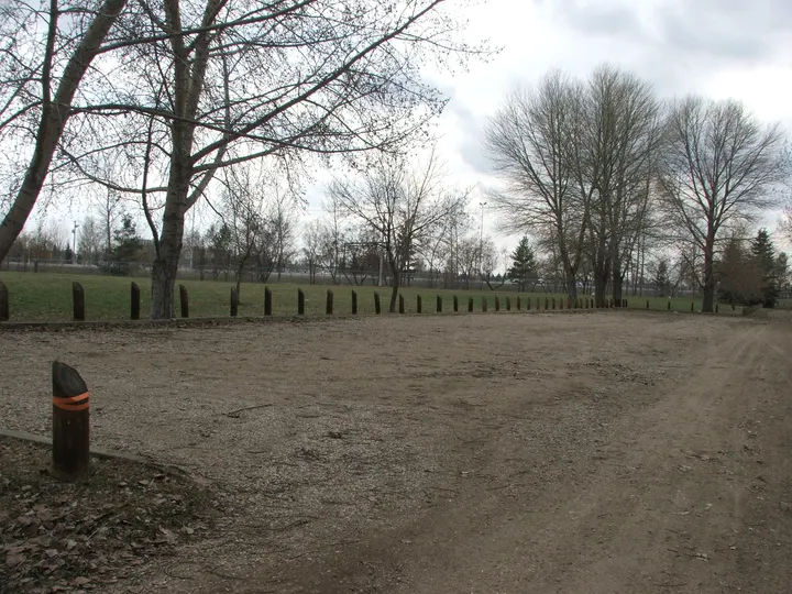 Ground-level photograph of Atlantic Park from the city park map.