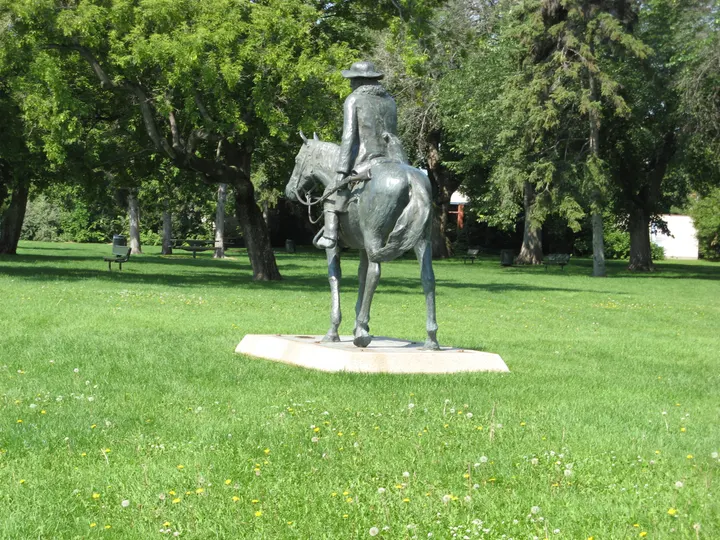 Ground-level photograph of Friendship Park from the city park map.