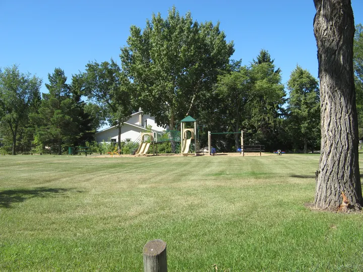 Ground-level photograph of Glacier Park from the city park map.