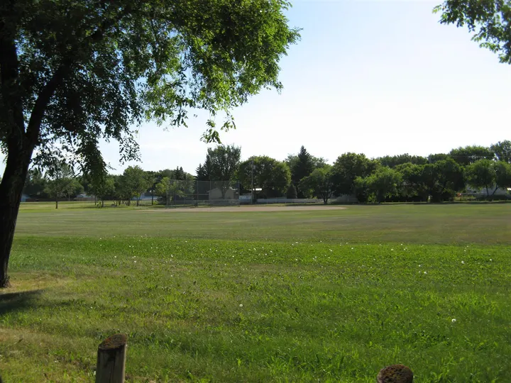 Ground-level photograph of Henry Kelsey Park from the city park map.