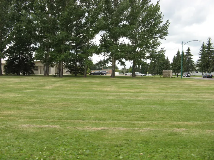 Ground-level photograph of Holliston Park from the city park map.