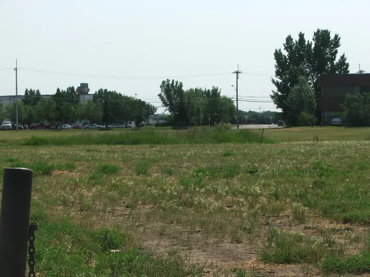 Ground-level photograph of Larkhaven Park from the city park map.