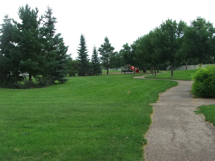 Ground-level photograph of Silverwood Adilman Linkage from the city park map.