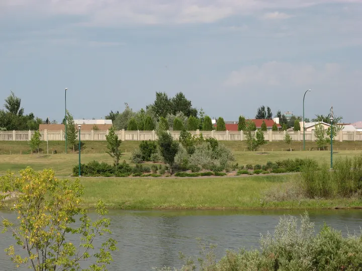 Ground-level photograph of Trounce Pond from the city park map.