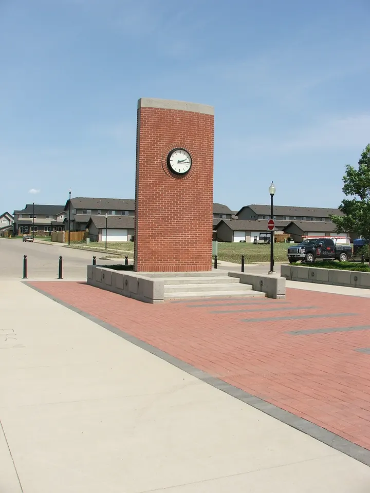 Ground-level photograph of Willowgrove Square from the city park map.